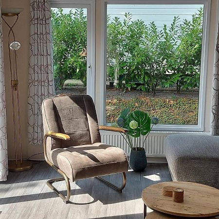 Chalet Wanama. Gelegen Op Het Vakantiepark Het Lierderholt Op De Veluwe. Villa Беекберген Екстериор снимка