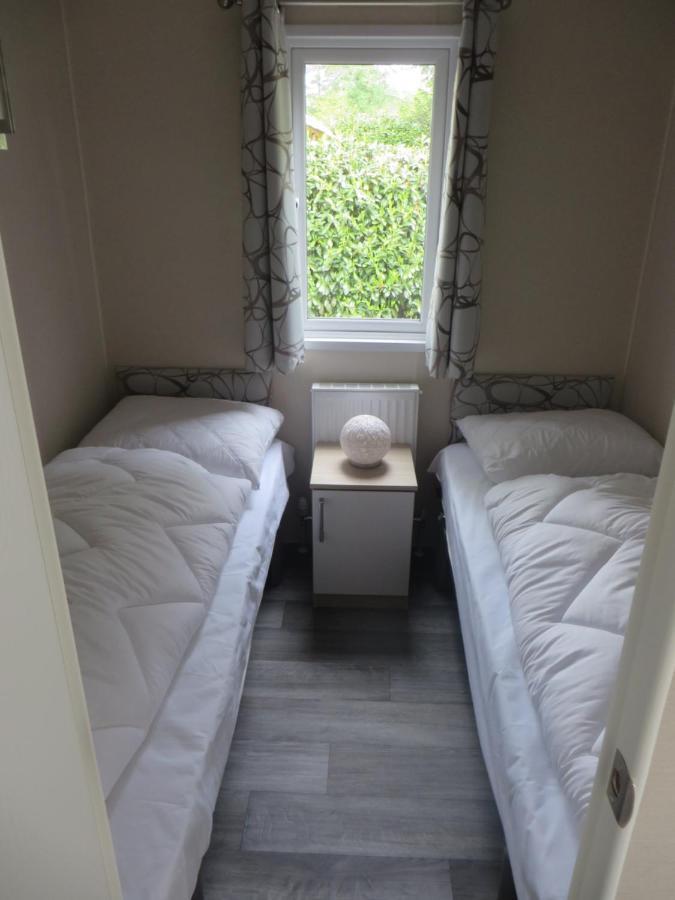 Chalet Wanama. Gelegen Op Het Vakantiepark Het Lierderholt Op De Veluwe. Villa Беекберген Екстериор снимка