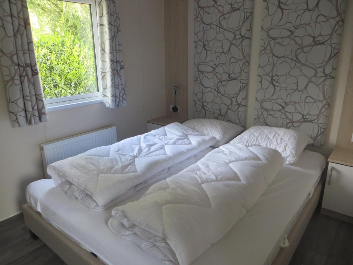 Chalet Wanama. Gelegen Op Het Vakantiepark Het Lierderholt Op De Veluwe. Villa Беекберген Екстериор снимка