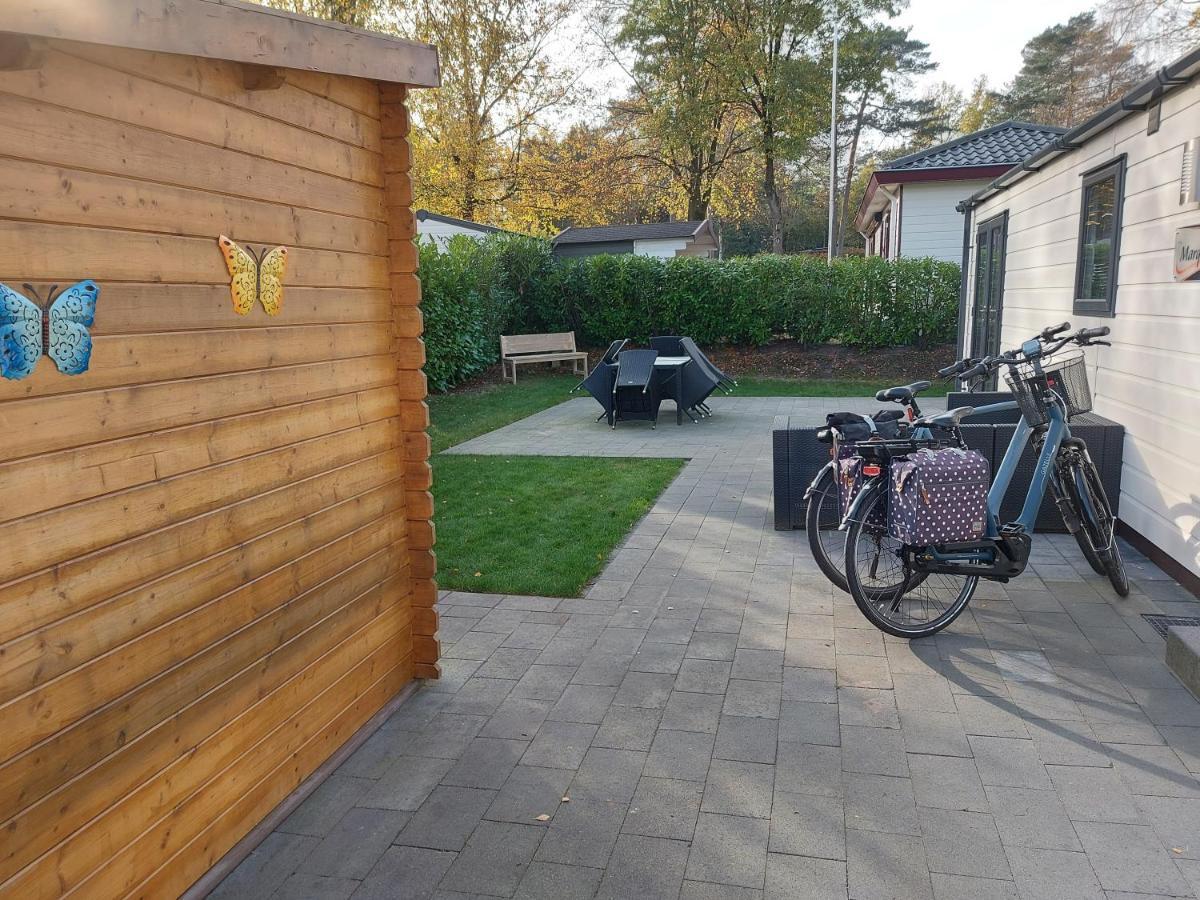Chalet Wanama. Gelegen Op Het Vakantiepark Het Lierderholt Op De Veluwe. Villa Беекберген Екстериор снимка